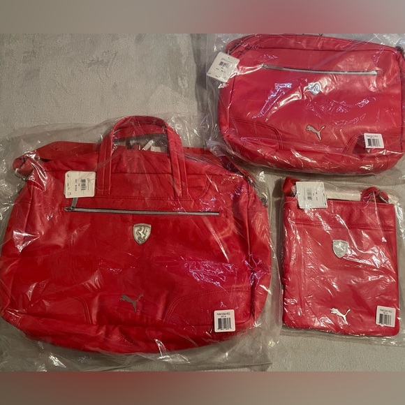 Ferrari x Puma SPTWR Weekender Bag Laptop Bag & Crossbody Bag New Sealed - Picture 1 of 5